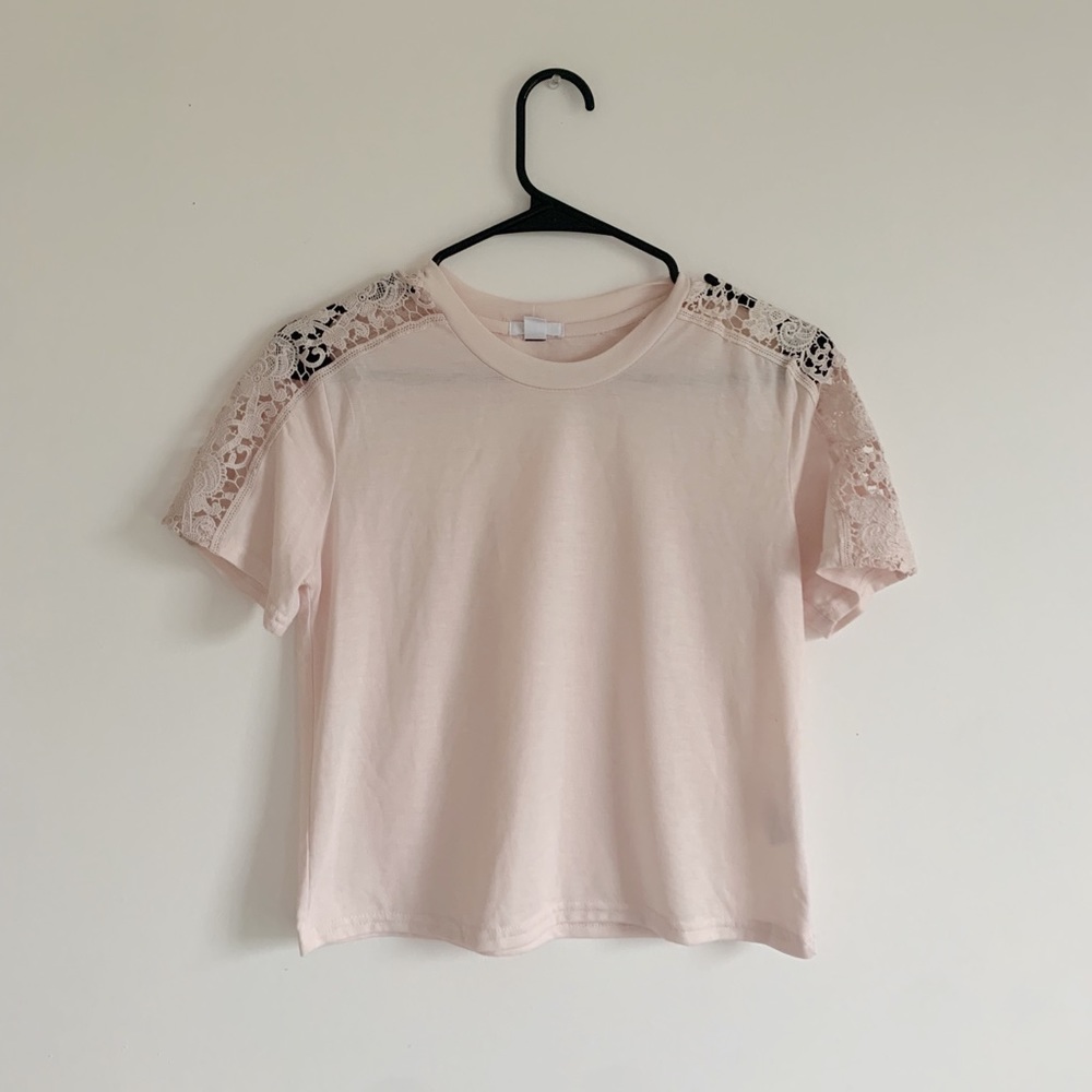 Light pink lace dainty cropped t-shirt